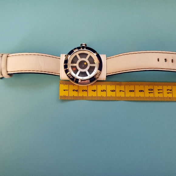 Genuine Star Wars R2-D2 Collectors Watch~LIMITED EDITION~ - Picture 3 of 3